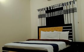 The Travellodge Inn